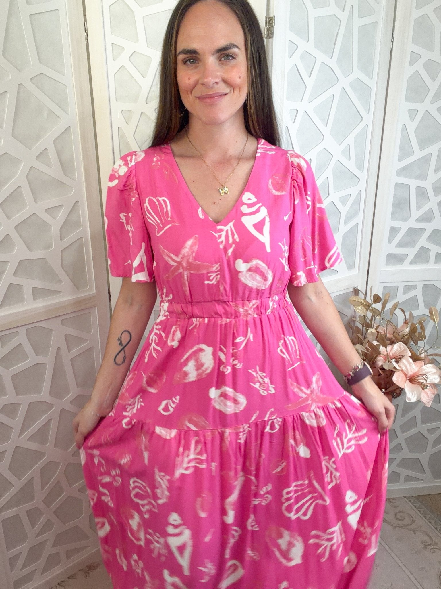 Breezy Tropical Print Resort Midi Dress | Effortless V - Neck Summer Style - Bella Blossom Boutique