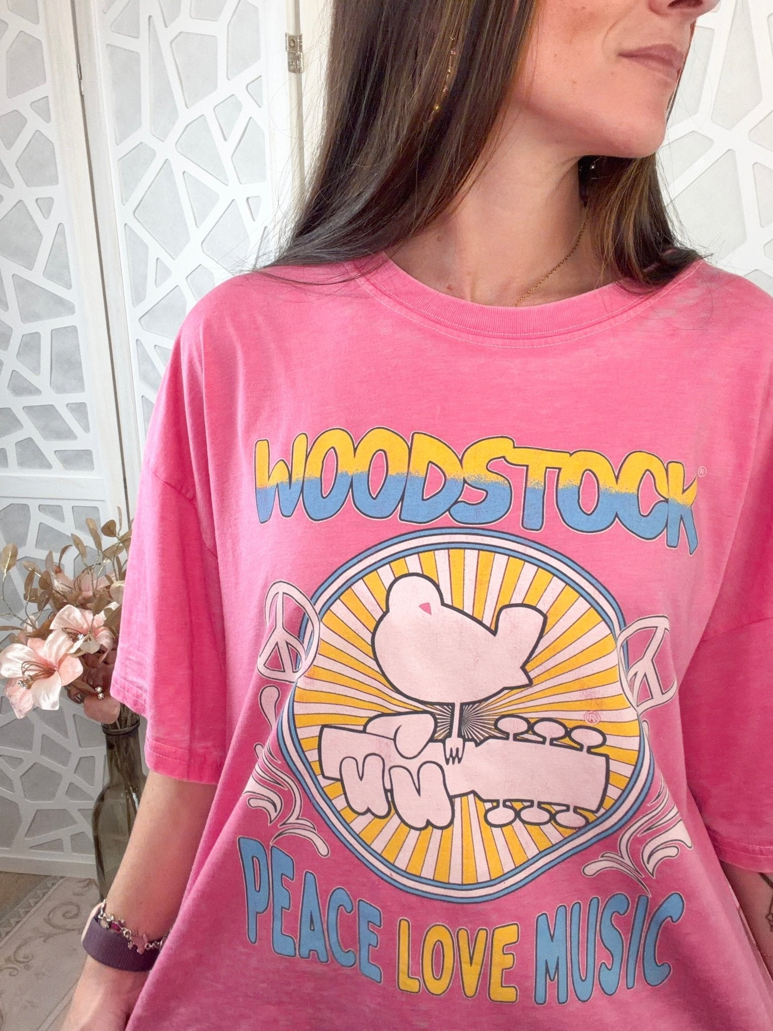 Woodstock Vintage Oversized Graphic Tee – Retro Peace & Music T-Shirt - Bella Blossom Boutique