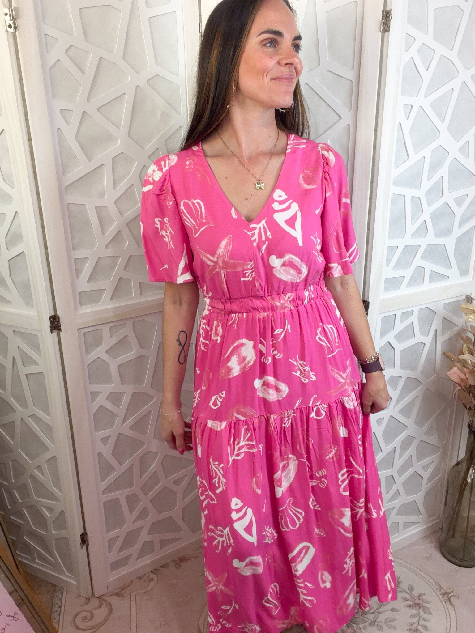 Breezy Tropical Print Resort Midi Dress | Effortless V - Neck Summer Style - Bella Blossom Boutique