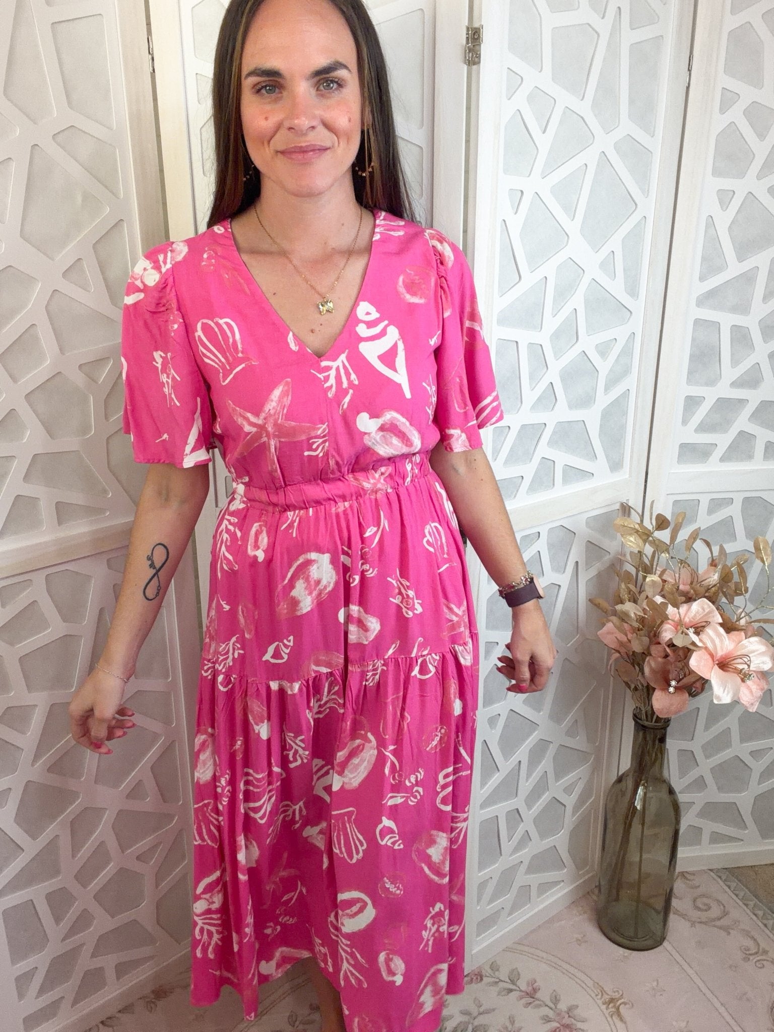 Breezy Tropical Print Resort Midi Dress | Effortless V - Neck Summer Style - Bella Blossom Boutique