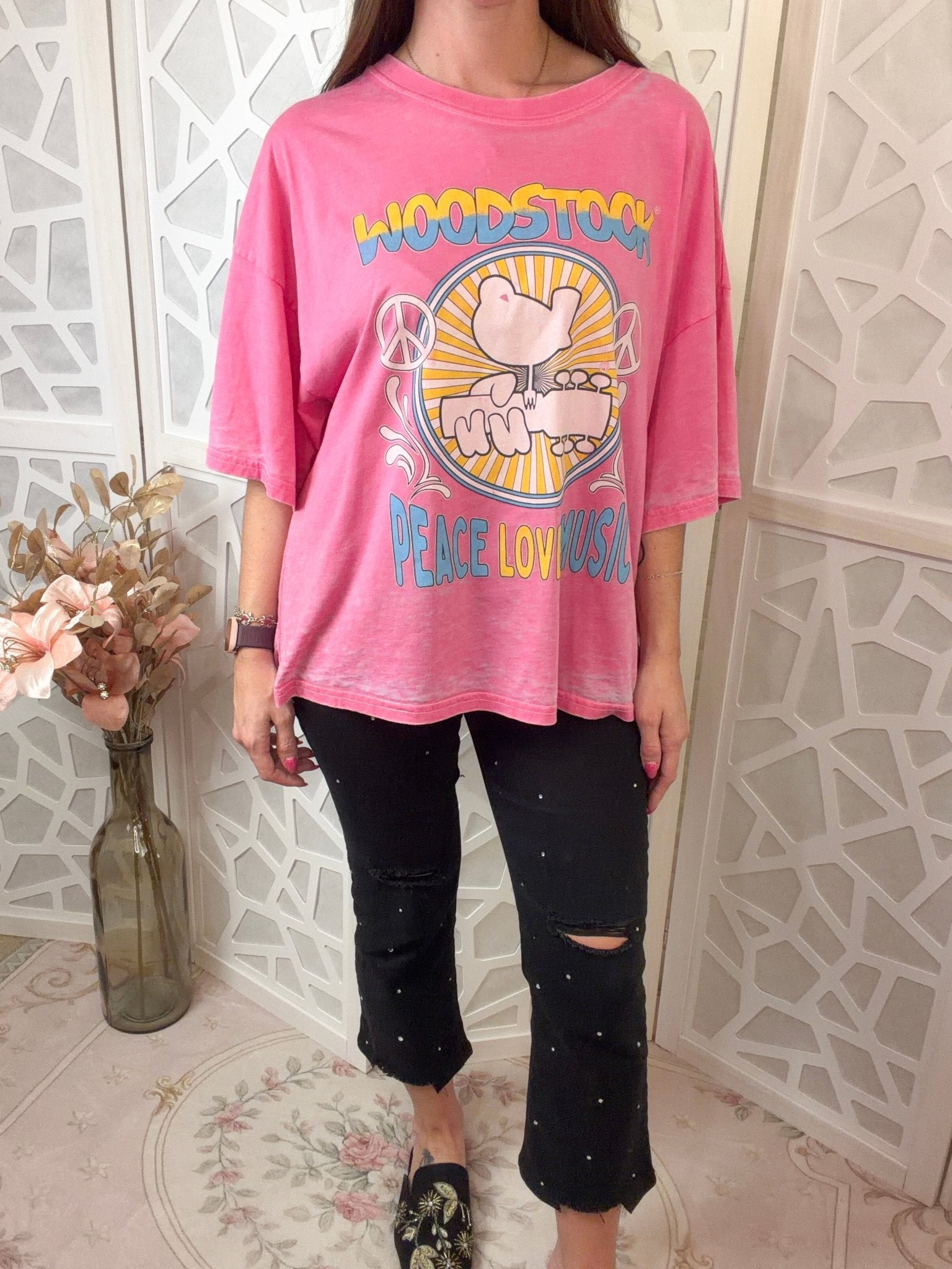 Woodstock Vintage Oversized Graphic Tee – Retro Peace & Music T-Shirt - Bella Blossom Boutique